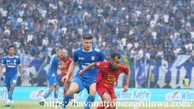 Persib Bandung Kokoh di Puncak